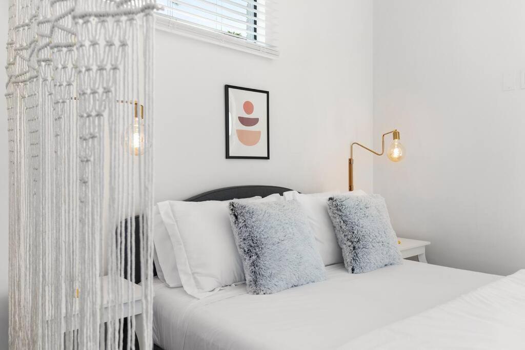 Large Studio Rooftop & Poolside - Walk To Old Town Scottsdale Extérieur photo