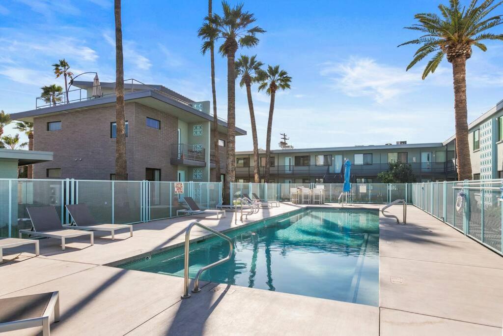 Large Studio Rooftop & Poolside - Walk To Old Town Scottsdale Extérieur photo